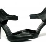 High heels cuff black leather