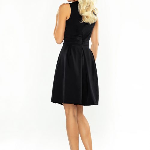 Dress with neckline and pockets – black 160-1