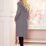 218-6 Coat with hood and pockets – houndstooth