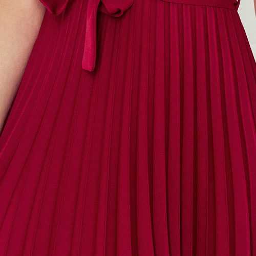 311-11 LILA Pleated dress with short sleeves – burgundy